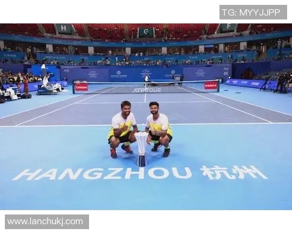 全国锦标赛回顾:杭州网球队展现强大实力与团队精神 全国锦标赛回顾:杭州网球队展现强大实力与团队精神