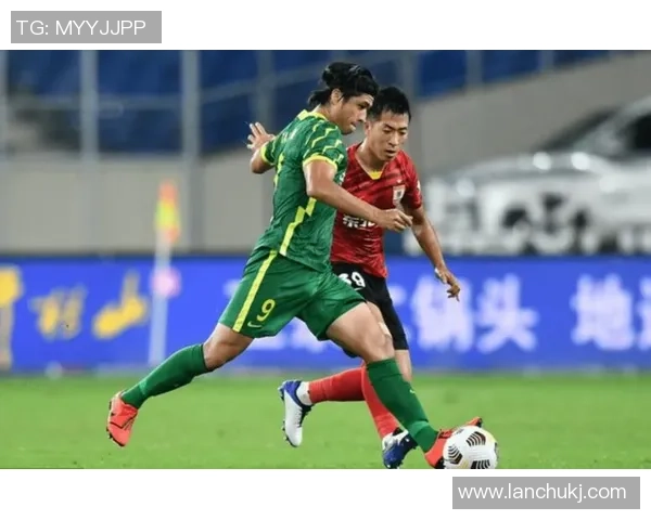 南京排球队在邀请赛中以73分稳居积分榜首位 南京排球队在邀请赛中以73分稳居积分榜首位