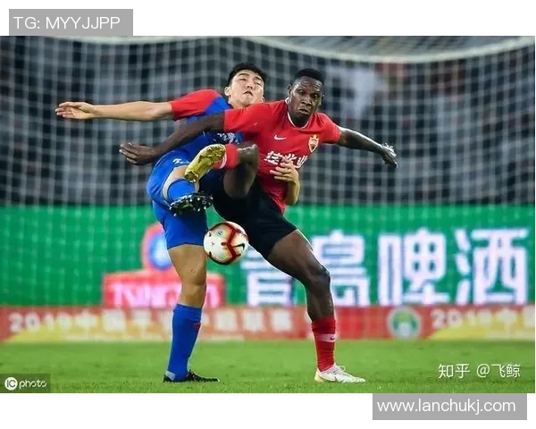 成都足球队的崛起之路:从默默无闻到邀请赛的闪耀之星 成都足球队的崛起之路:从默默无闻到邀请赛的闪耀之星